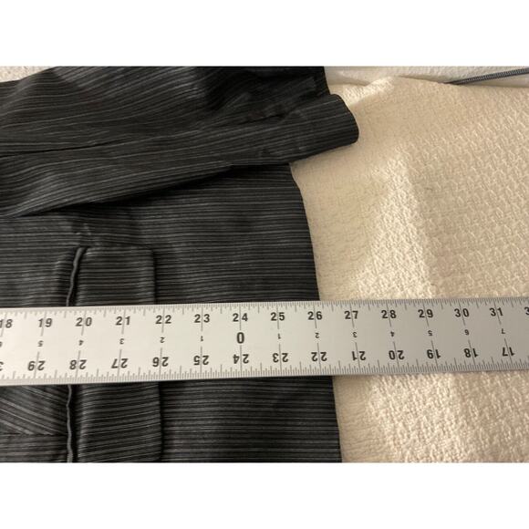 Lane Bryant Women's 24 Black Blazer Jacket Pinstripe Two Button Work Office - Picture 5 of 11